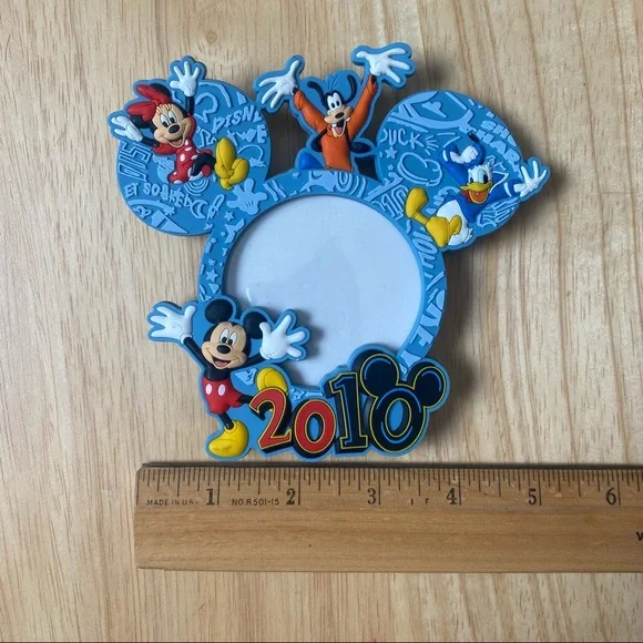Disney 2010 Magnetic Picture Frame - Picture 4 of 5